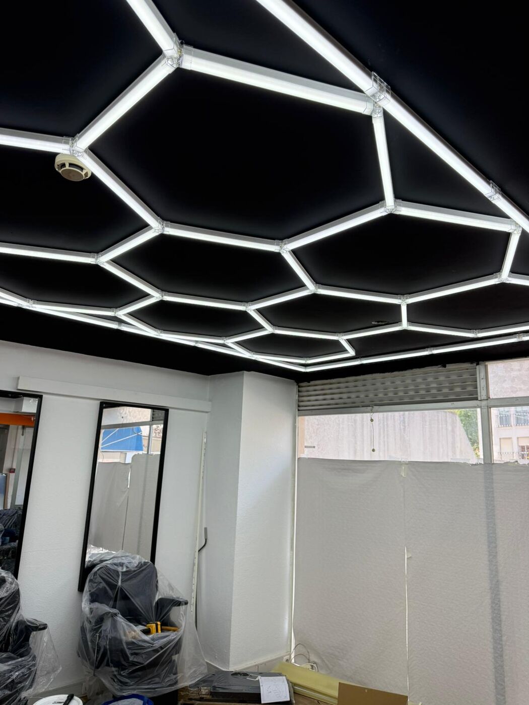 Espaço comercial remodelado em Lisboa, obra da Faunos Eméritos
